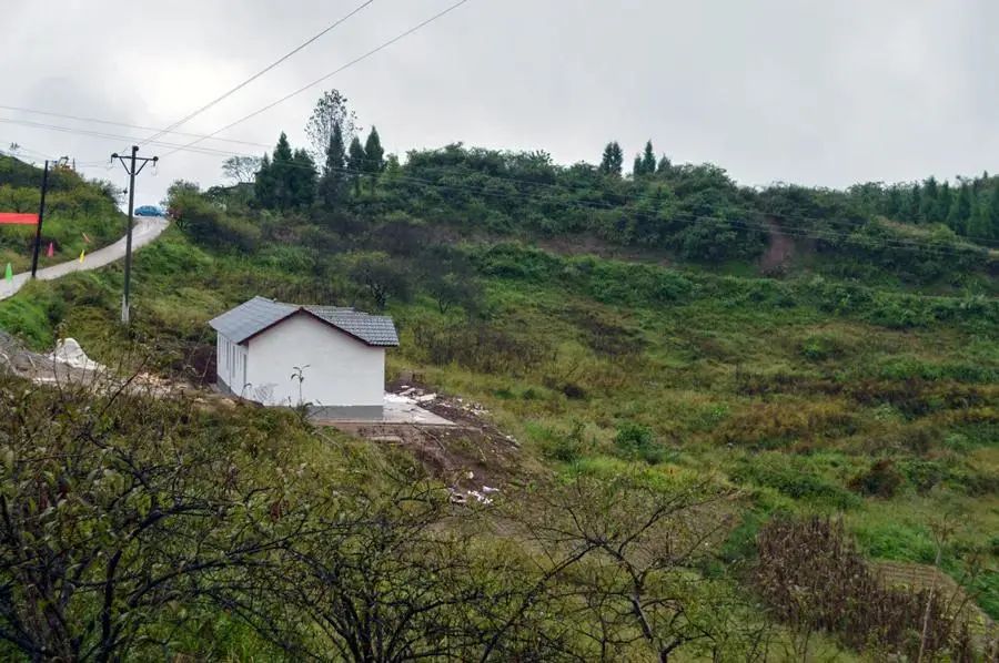 大梁子村土地整理前