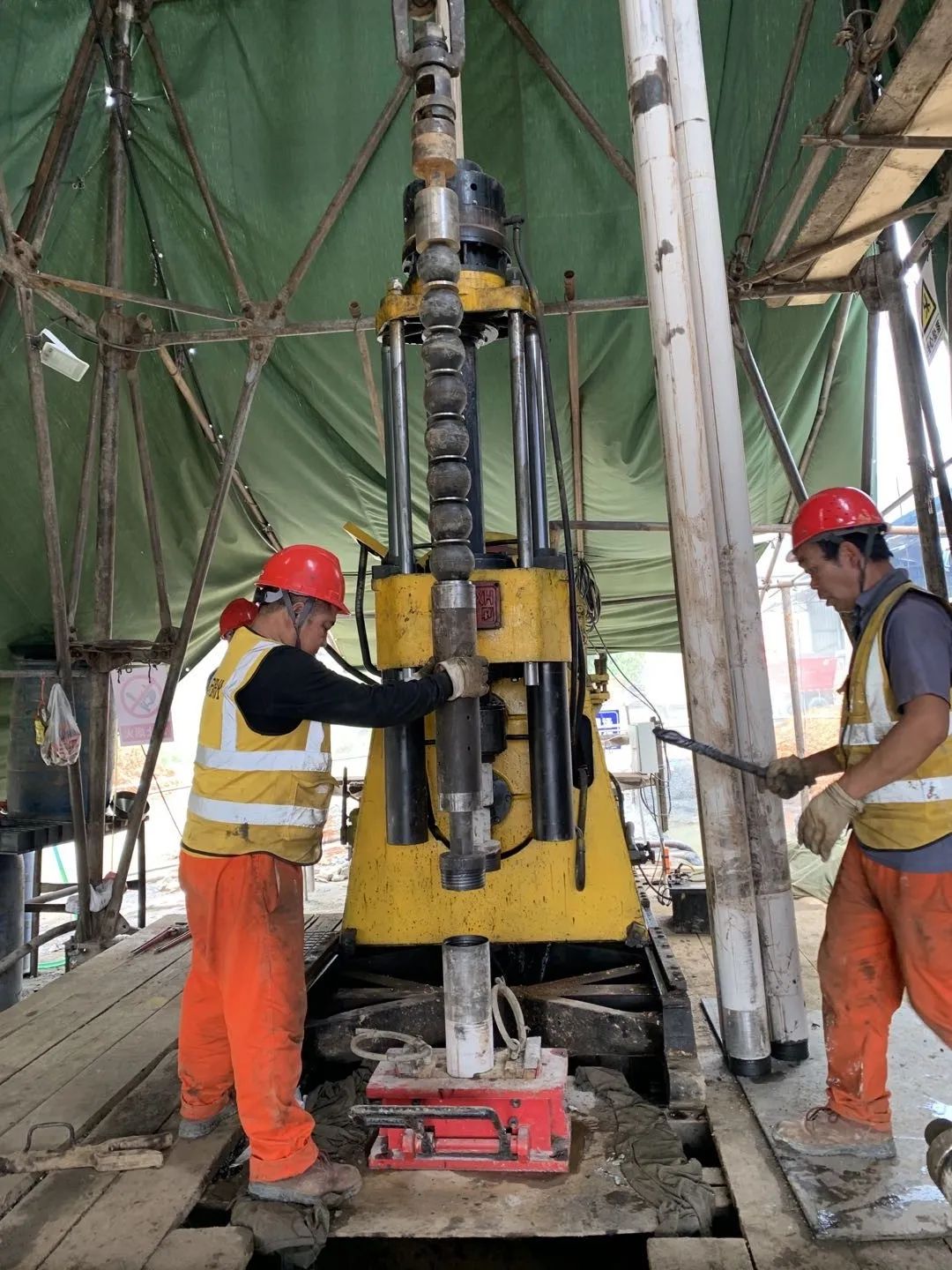 钻进施工中