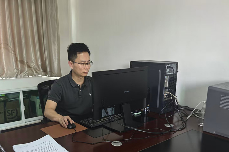 张炜照片 张炜照片